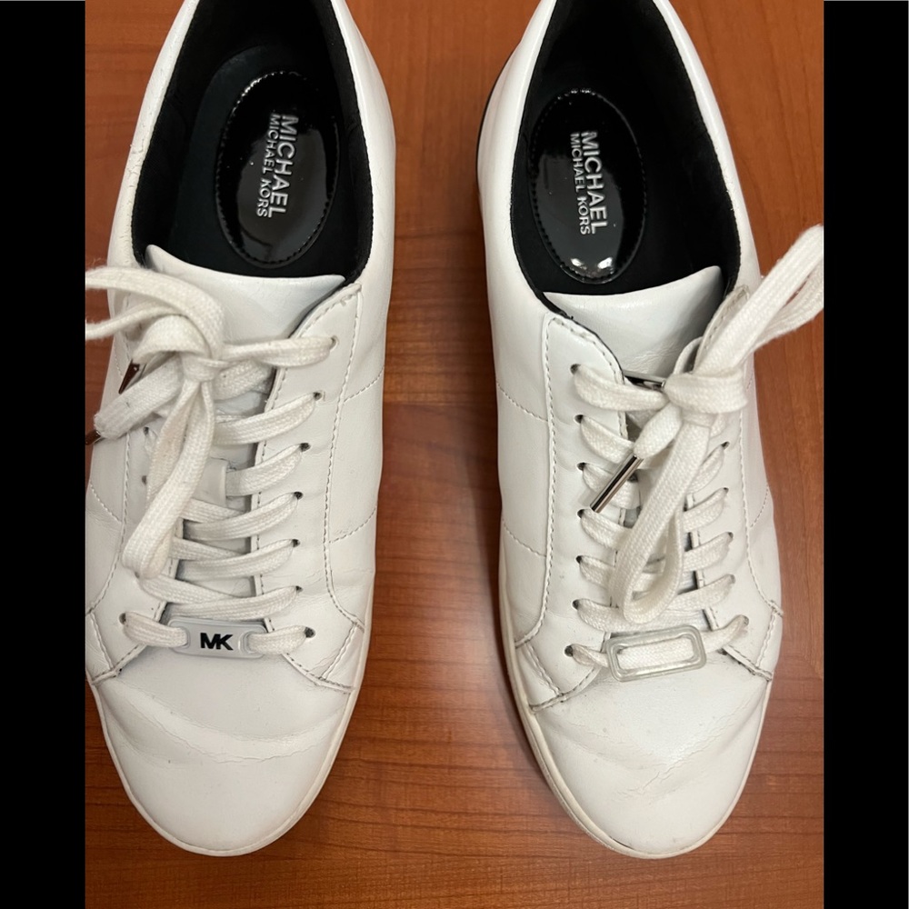 Michael Kors fashion sneaker size 8.5